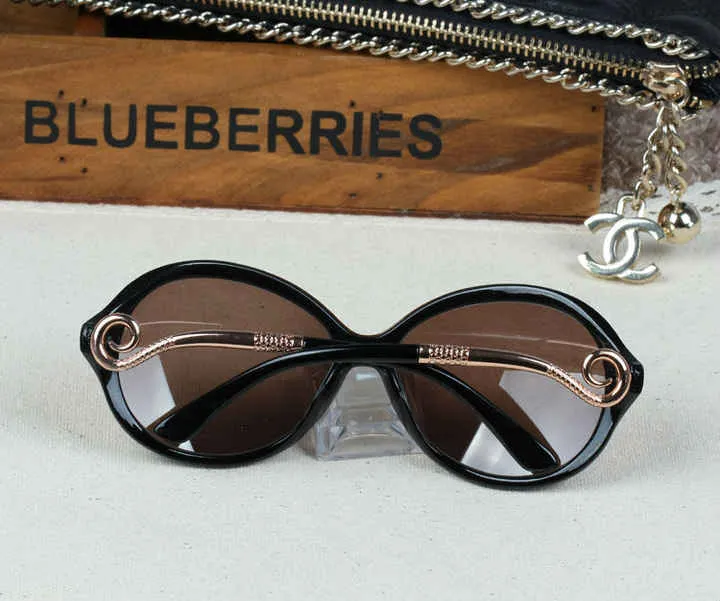 نظارات شمسيه نسائيه - Women's sunglasses
