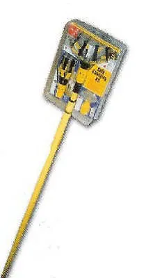 8 Bayco LBC-600SDL 11' to 16' 3 Section Extendable Pole Light Bulb Changing Kits