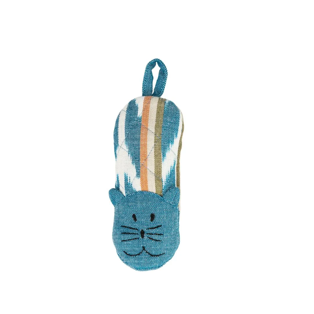 Adorable Cat-Shaped Pot Holder: Protect Your Hands with Style