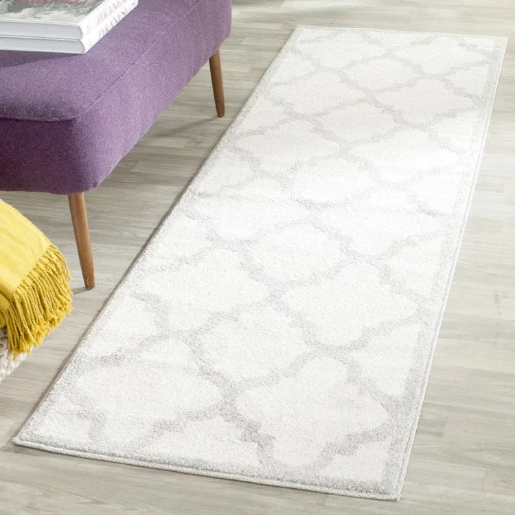 Amherst 2' 3" x 9' Indoor/Outdoor Woven Area Rug - Beige/Light Gray