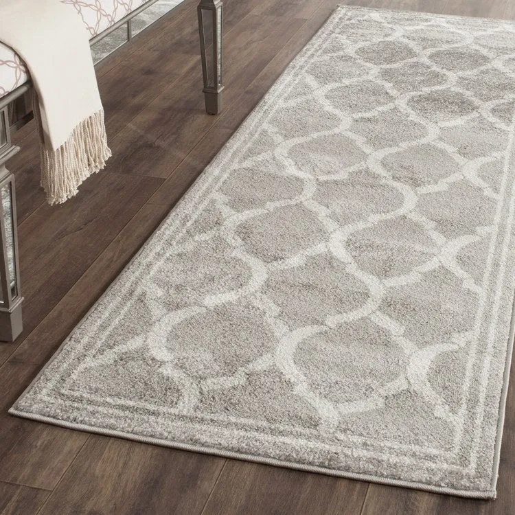 Amherst 2' 3" x 9' Indoor/Outdoor Woven Area Rug - Gray/Light Gray