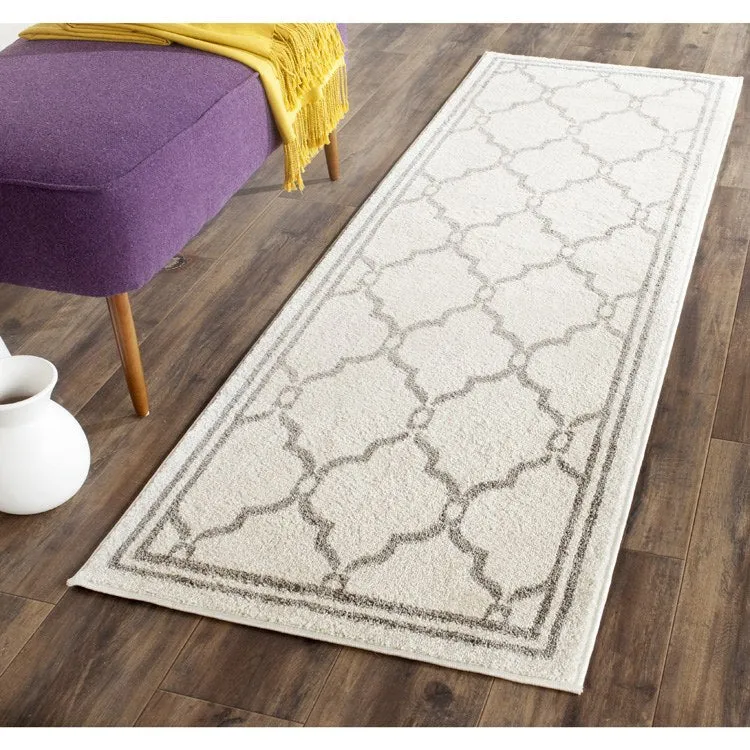Amherst 2' 3" x 9' Indoor/Outdoor Woven Area Rug - Ivory/Gray