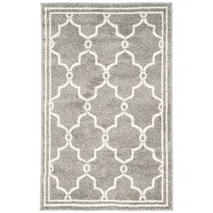 Amherst 2' 6" x 4' Indoor/Outdoor Woven Area Rug - Dark Gray/Beige