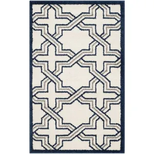 Amherst 2' 6" x 4' Indoor/Outdoor Woven Area Rug - Ivory/Navy