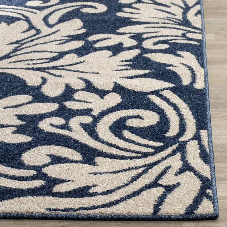 Amherst 4' x 6' Indoor/Outdoor Woven Area Rug - Navy/Ivory