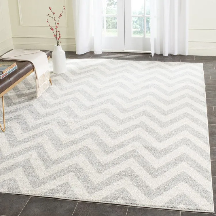Amherst 8' x 10' Indoor/Outdoor Woven Area Rug - Light Gray/Beige