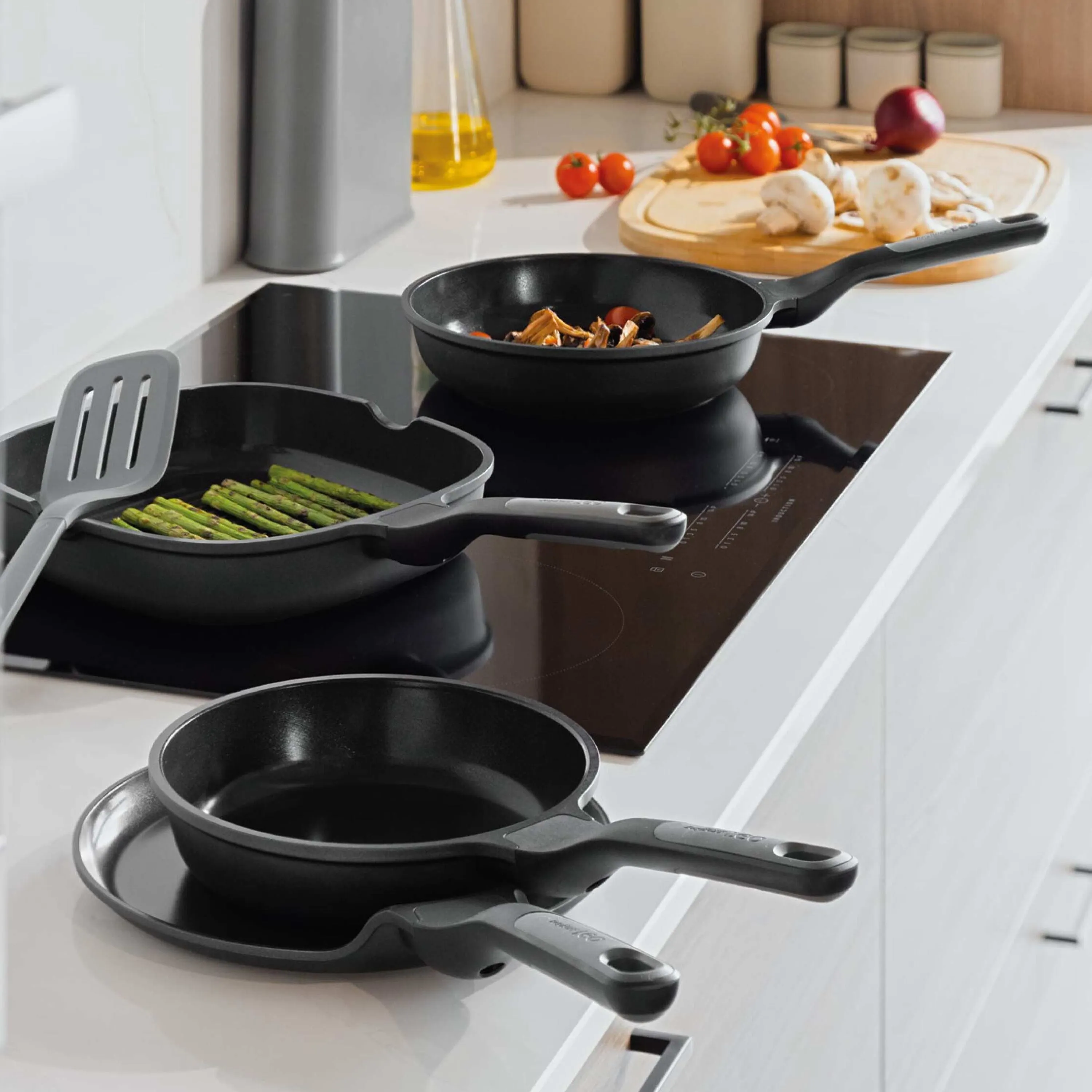 BergHOFF Leo Stone  5pc Nonstick Ceramic Specialty Pan Set with Turner, Recycled