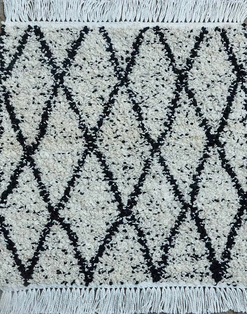 Boucle Diamonds Outdoor Rug- Black/ White