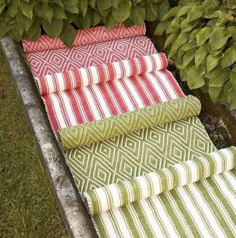 Dash & Albert Diamond Sprout/White Indoor/Outdoor Rug