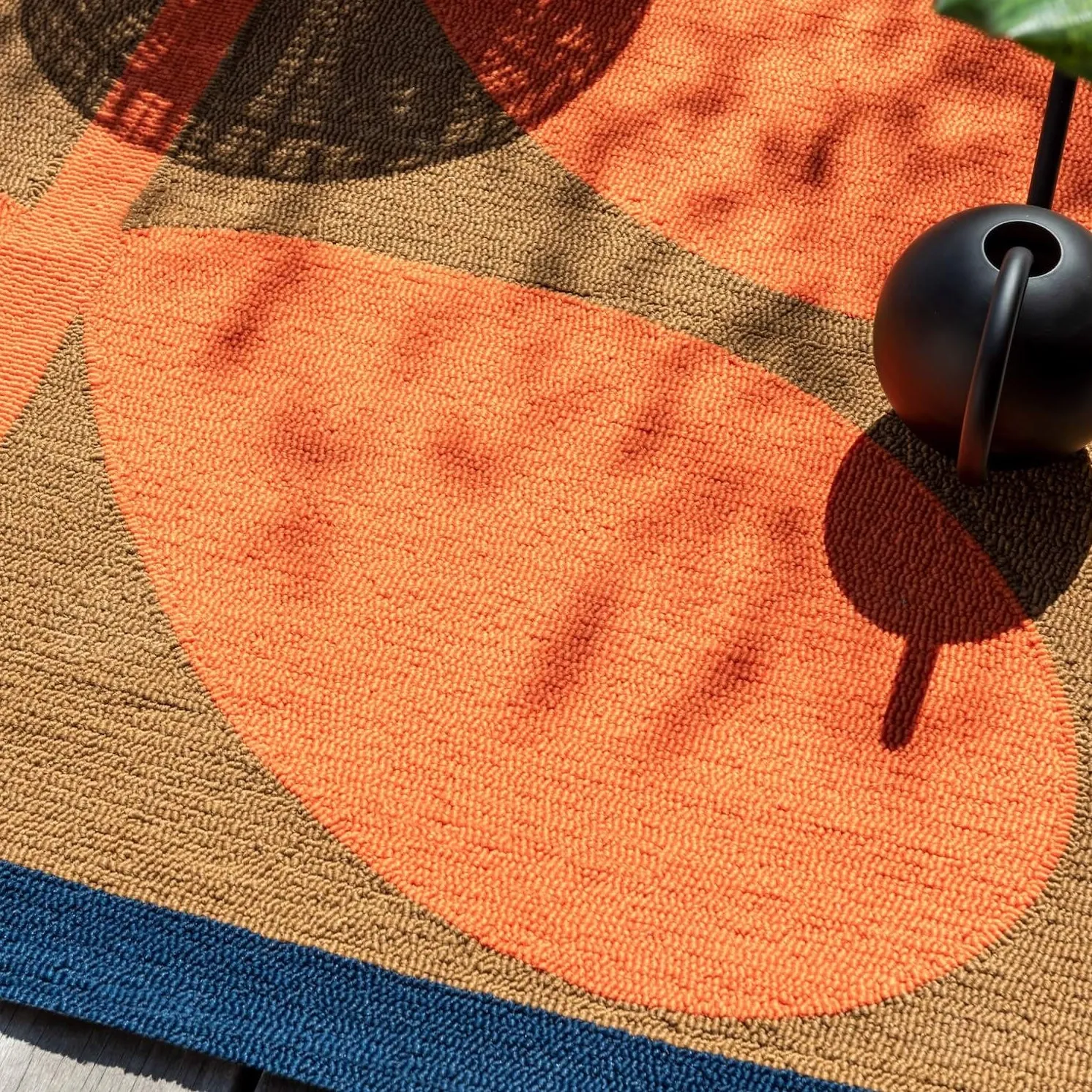 Giant Sixties Stem Outdoor Rug - Tomato