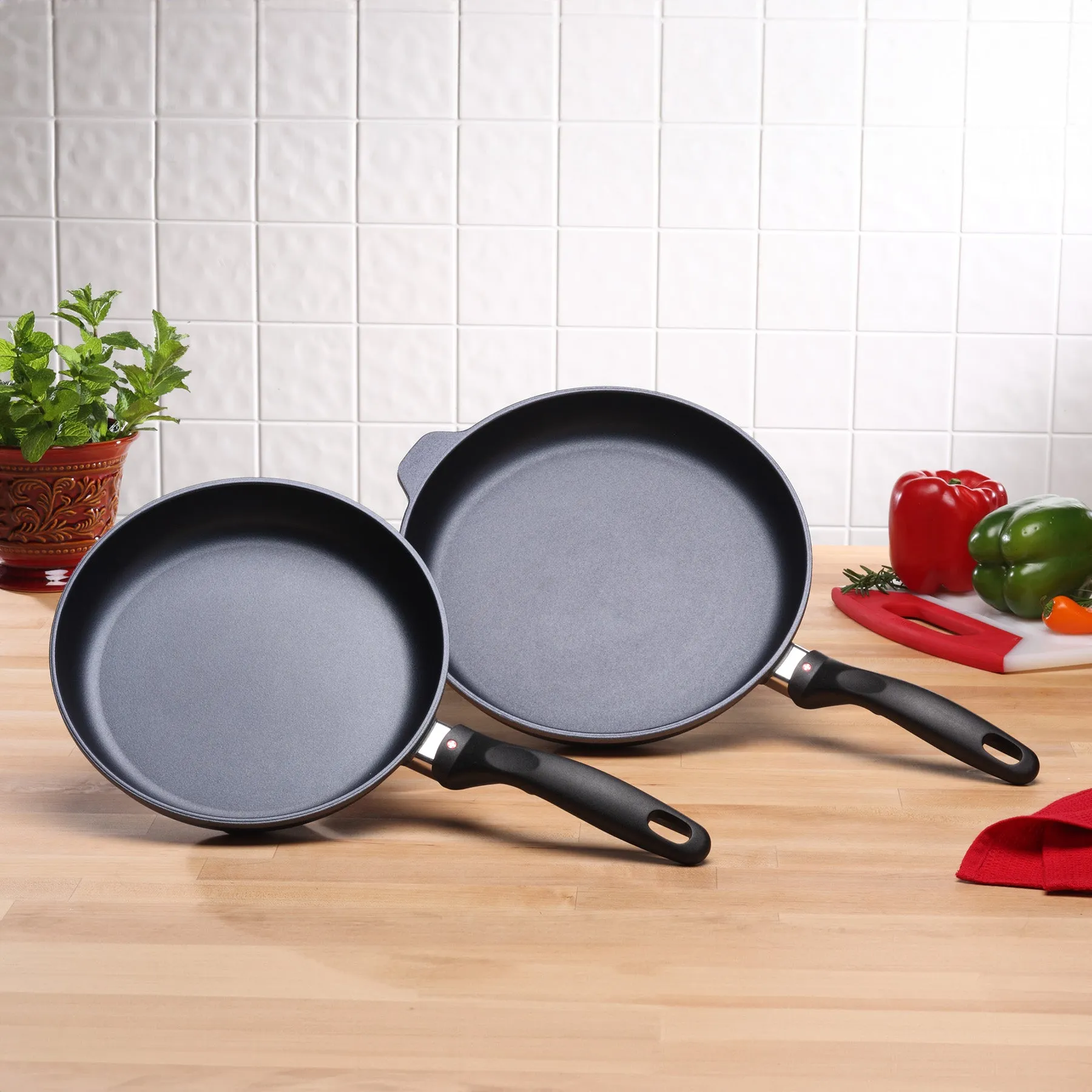 HD Nonstick 9.5" & 11" 2-Piece Set - Fry Pan Duo