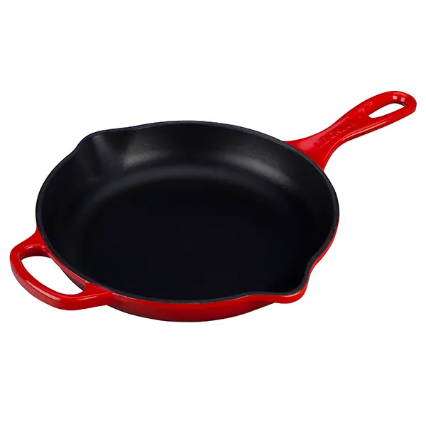 Le Creuset 9" Signature Skillet