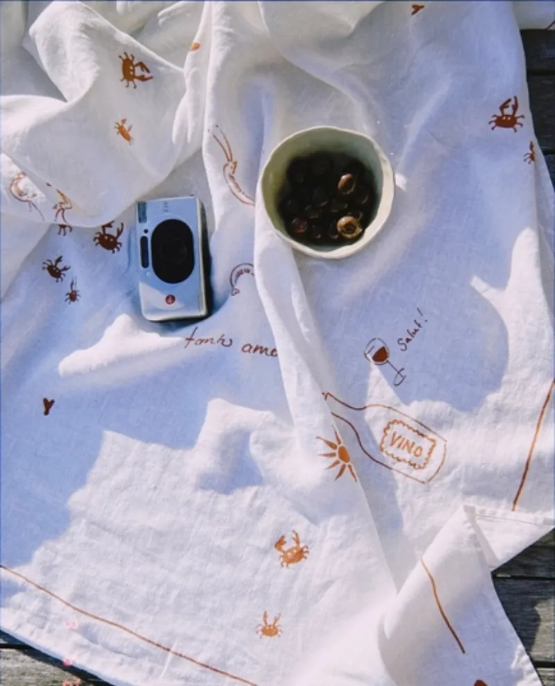 LOVEM Aperitivo Tablecloth