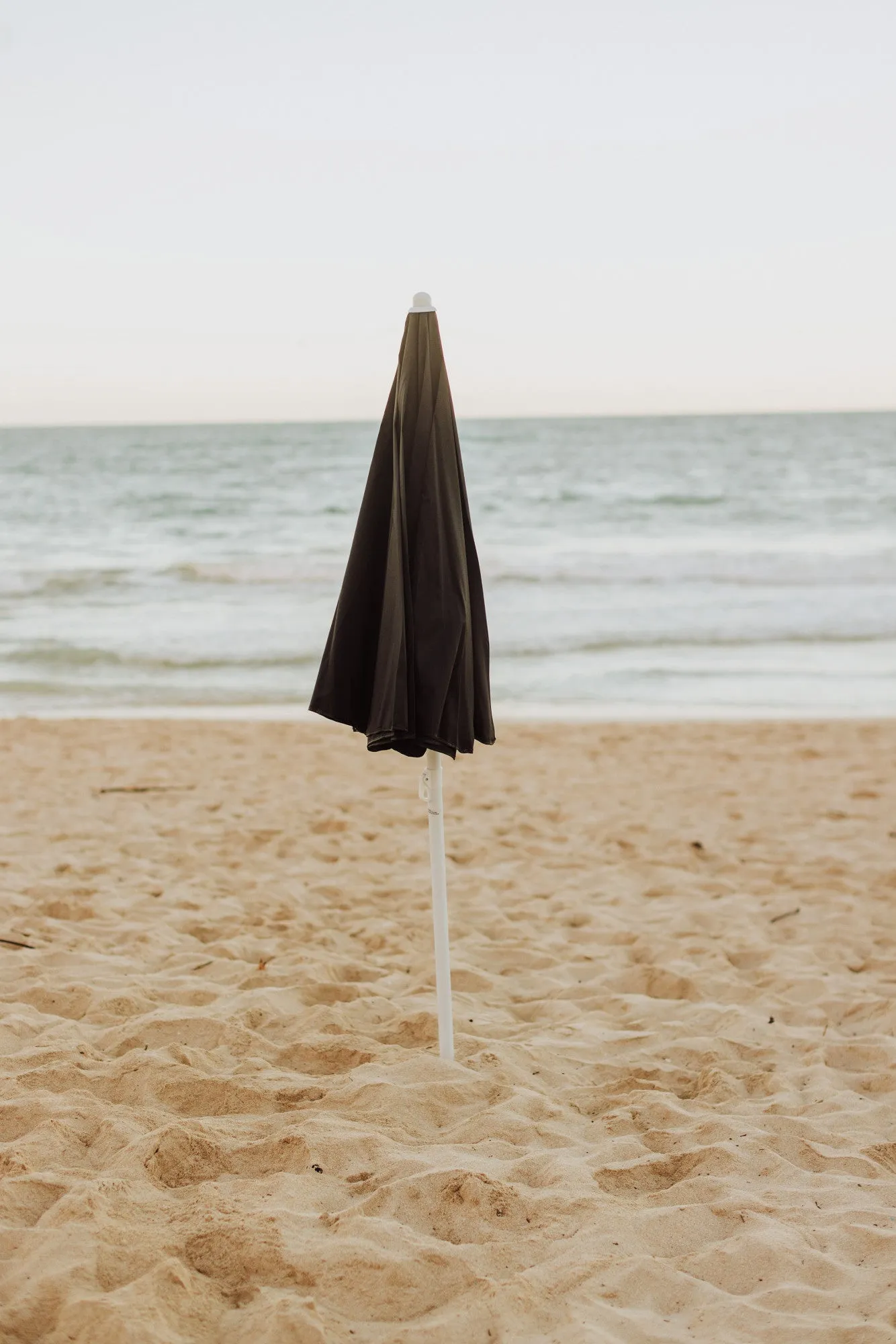 Maryland Terrapins - 5.5 Ft. Portable Beach Umbrella