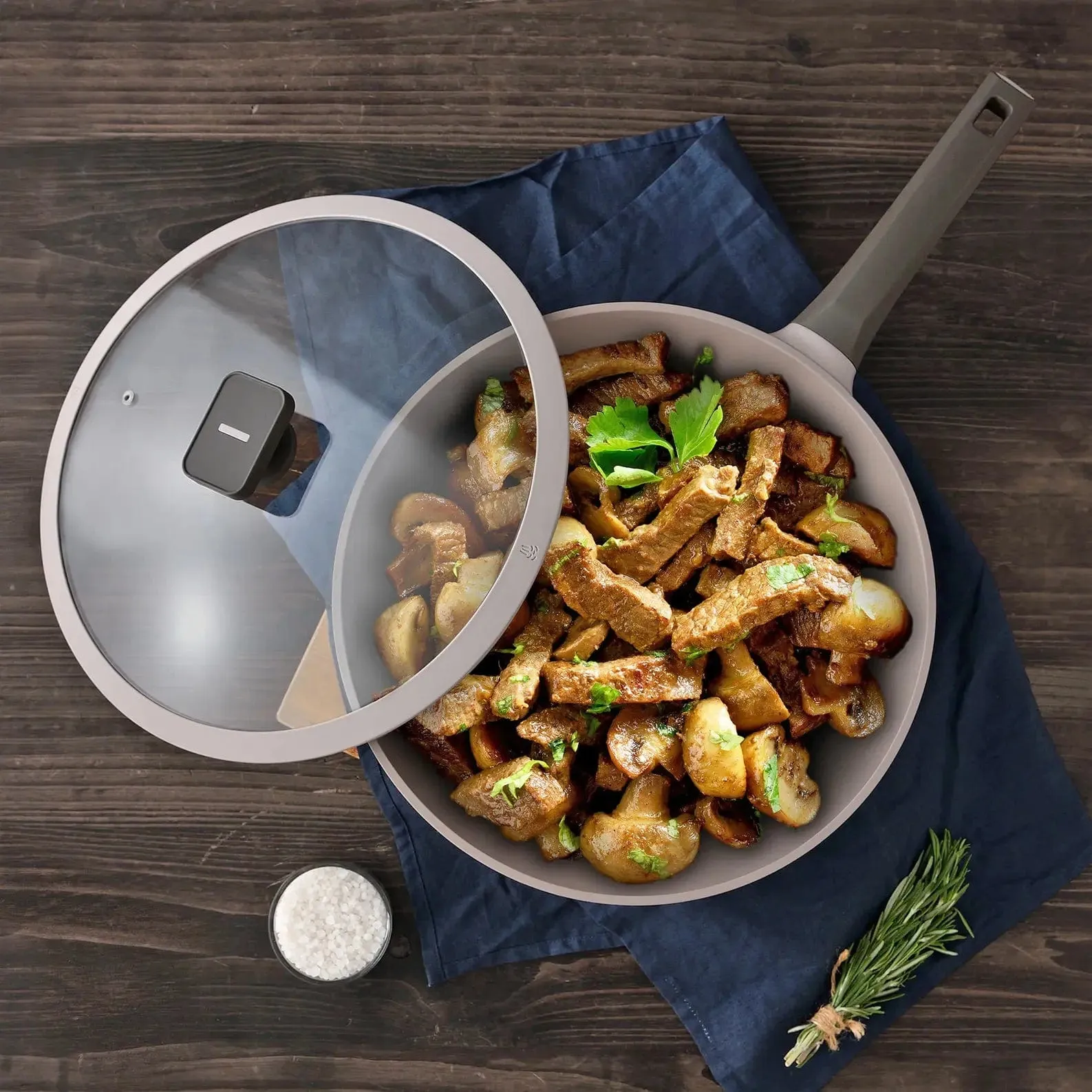 MasterPro Frying Pan With Glass Lid Colour Aluminium Non-Stick 32cm