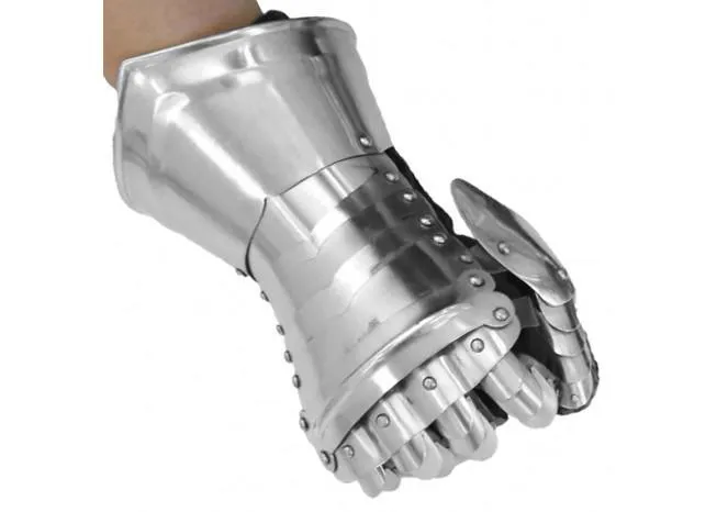 Medieval Knight Gothic Style Functional Armor Gauntlets  5 to Armor Class bonus