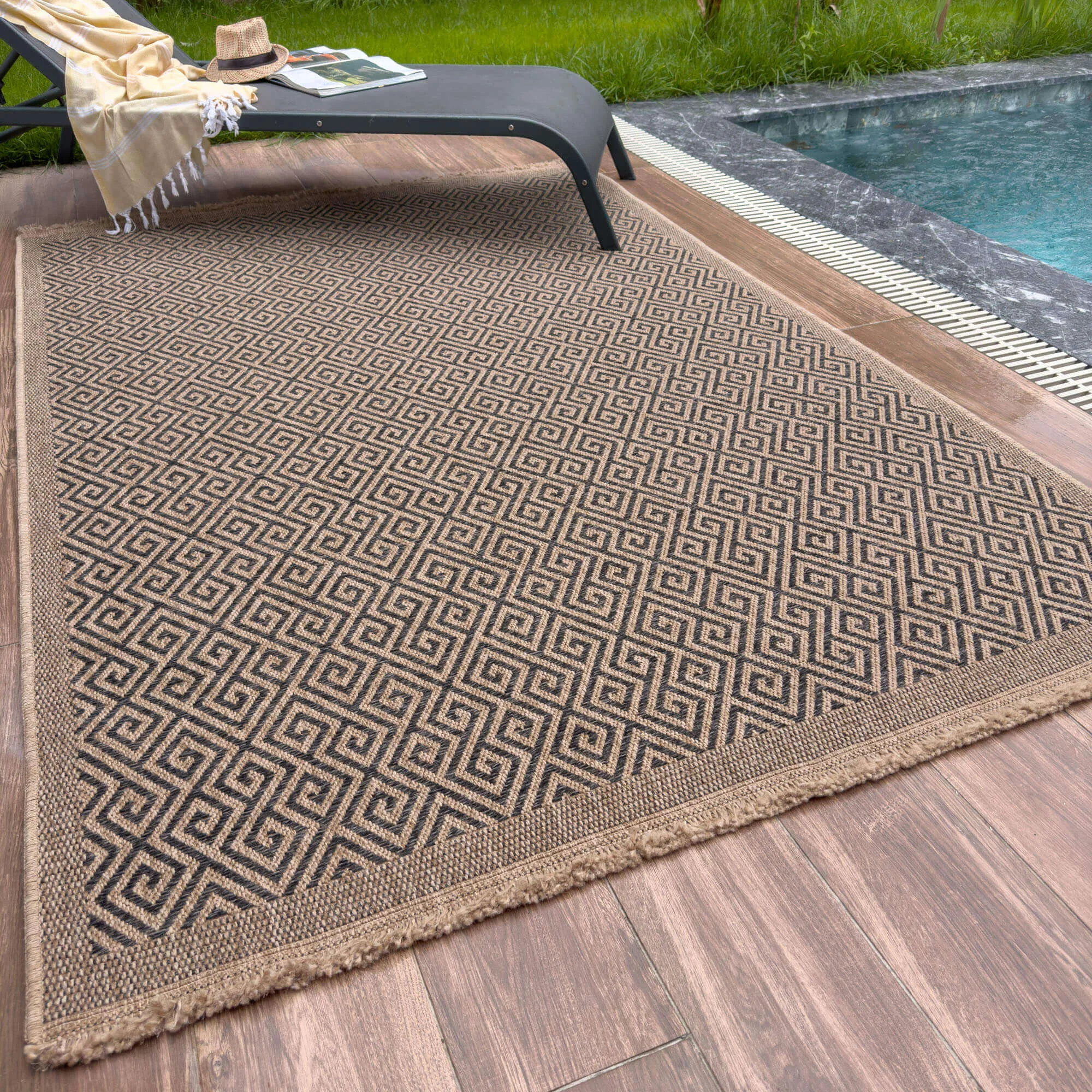 Nature Outdoor Rug Dark Grey | 5100DG