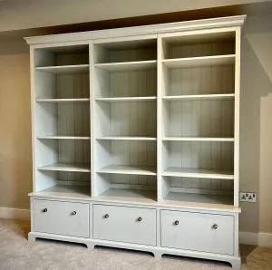 Shaker Display Dresser